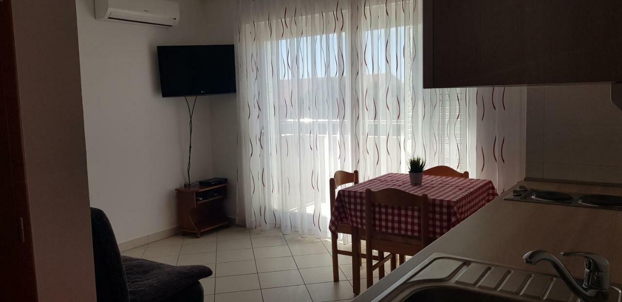 Biba Apartment Novalja
