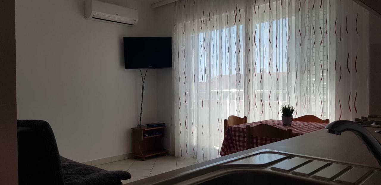 Biba Apartma Novalja